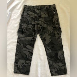 NOT FOR SALE Wrangler Denim Jeans Gray Camouflage 40x32 Cargo Pants